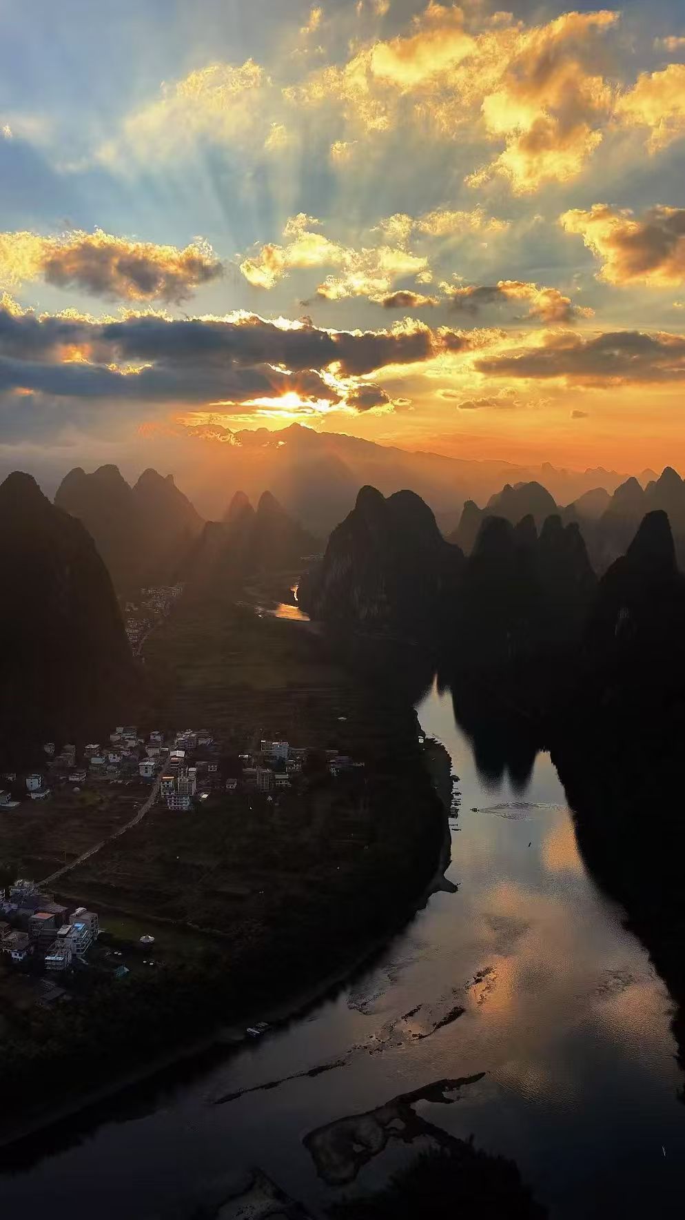 Yangshuo Travel Guide (Part 1) image 2