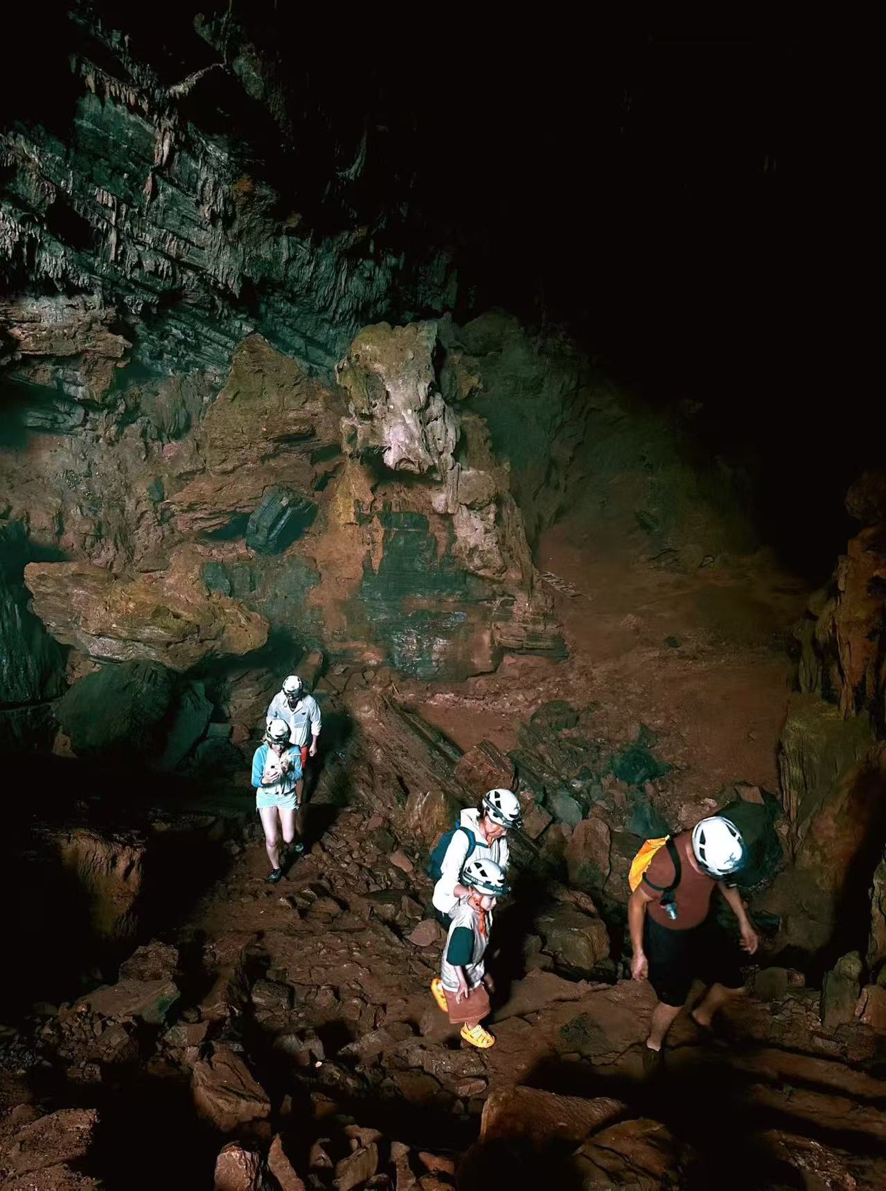 Longmen Water Cave (Cave Exploration + Underground River Drifting/Crossing) image 3